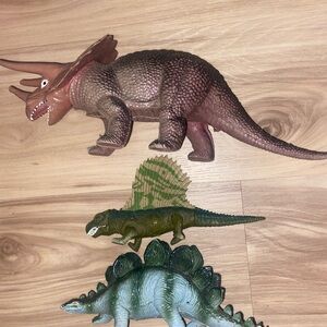 Large Bundle of Vintage Dinosaurs. 90’s. 🦕 offers welcome